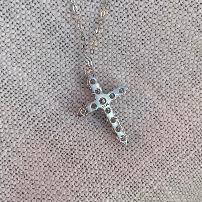 1.1ct Classic Cross Necklace