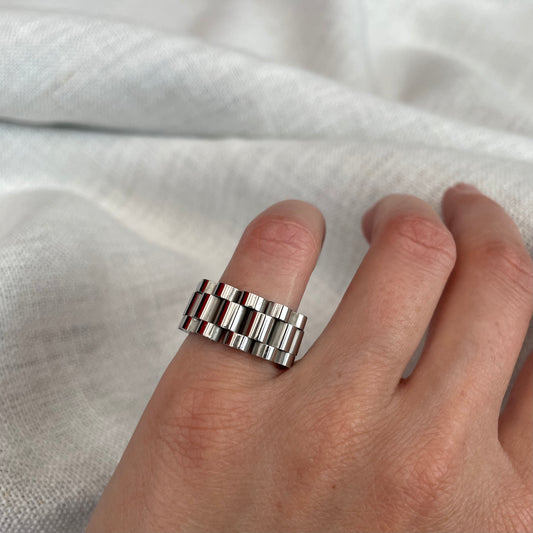 Eyes On Me Ring silver