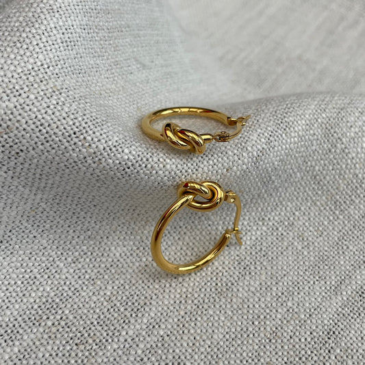 Knot Hoops