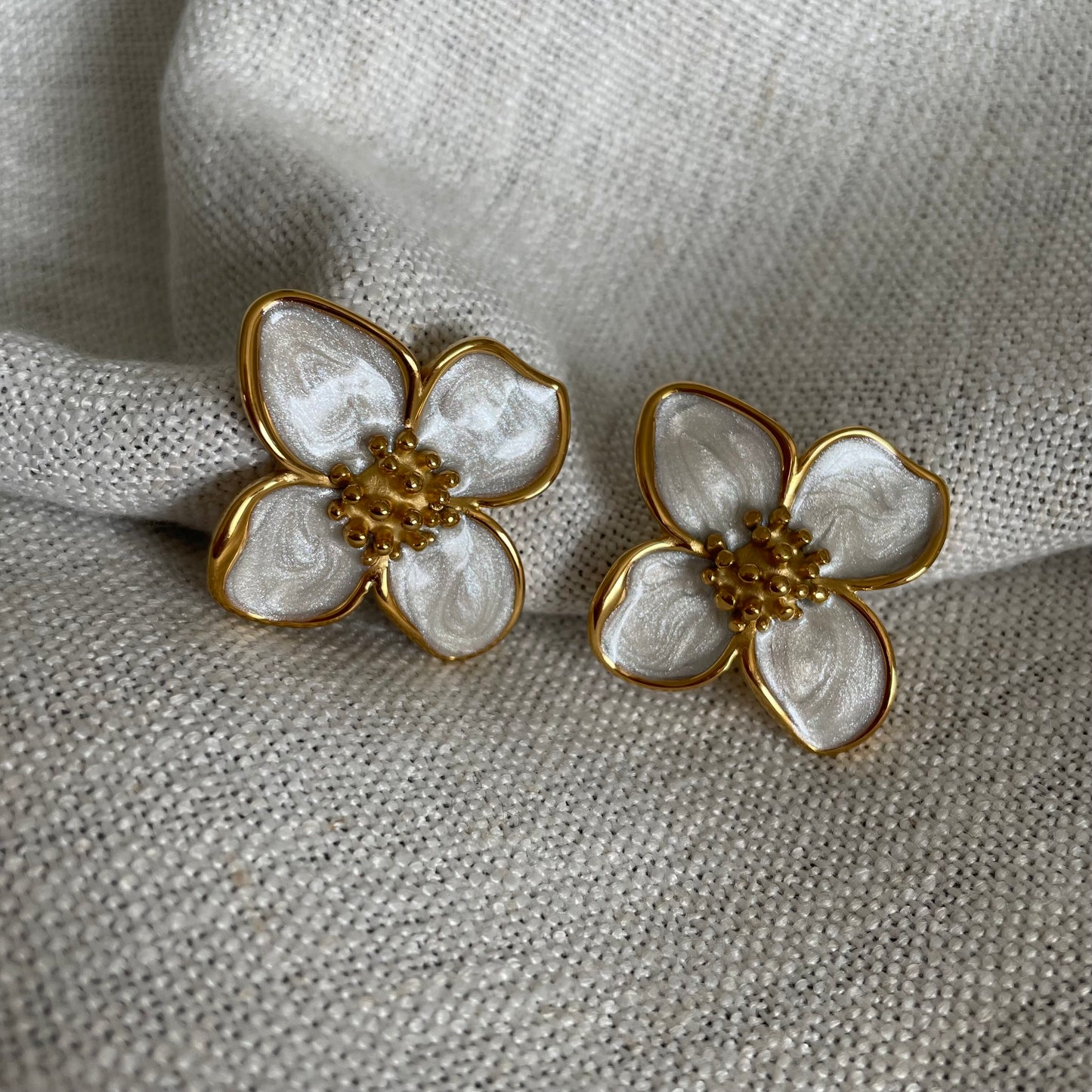 Pretty Petals Studs