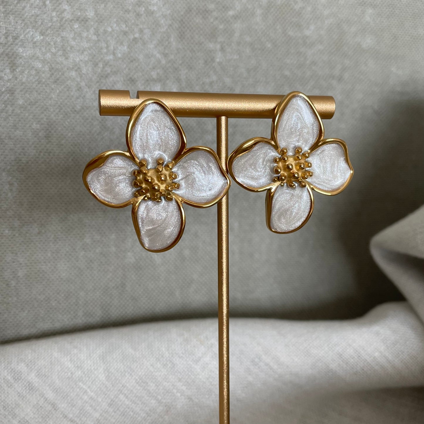 Pretty Petals Studs