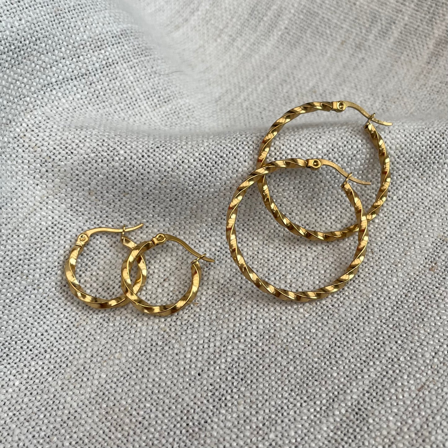 Twist Hoops