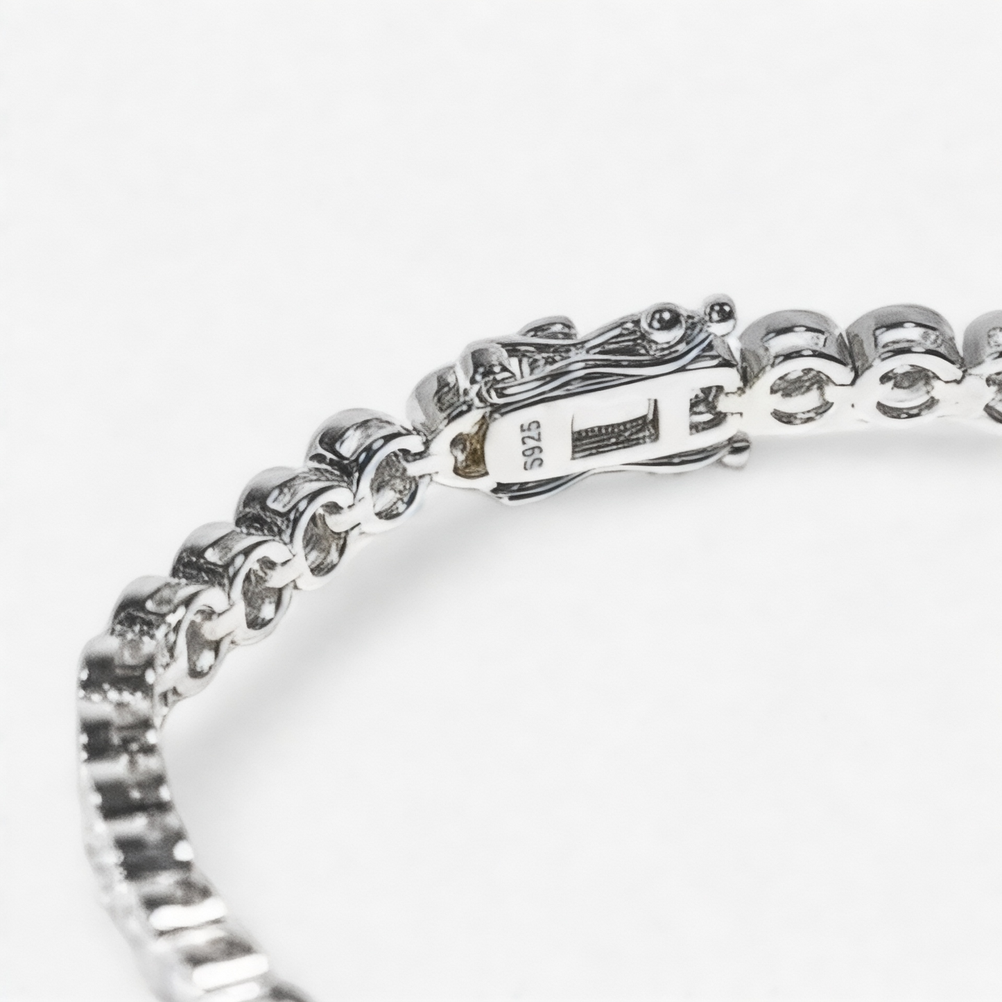 4mm Bezel Tennis Bracelet