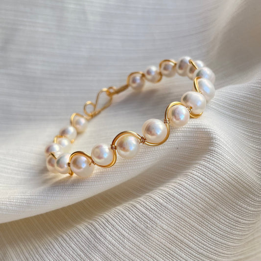 Hera Pearl Bracelet